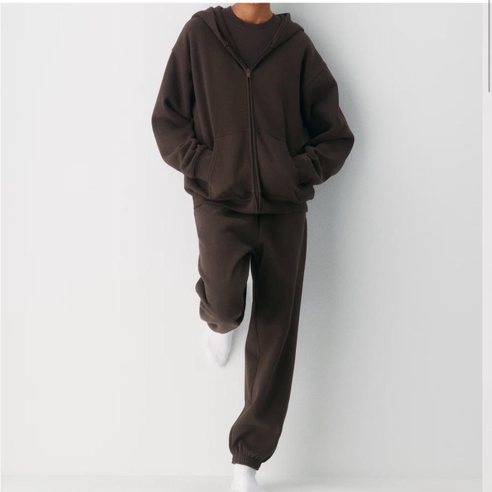 🤎 Aritzia Cozy Sweatfleece Set – Zip Hoodie & Mega Sweatpants – Rich Mocha 🤎